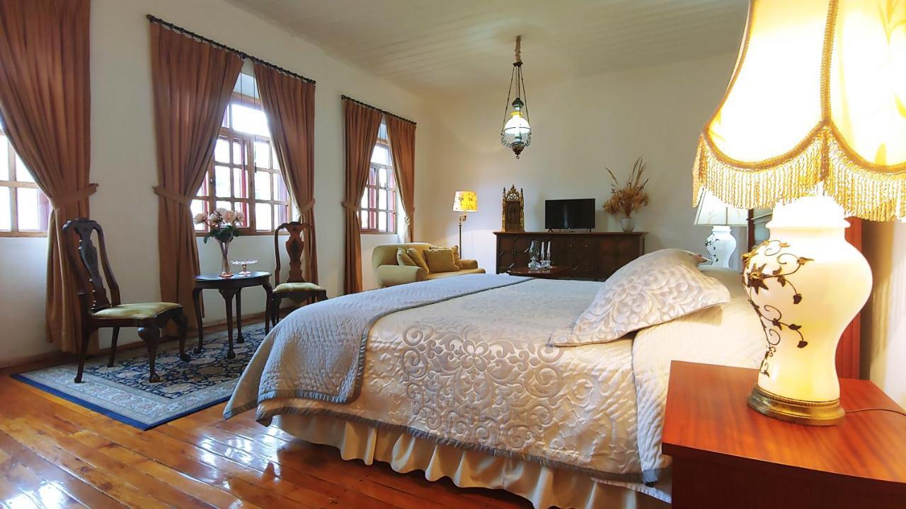 Hotel Boutique Casa Montalvo Cuenca كوينكا المظهر الخارجي الصورة