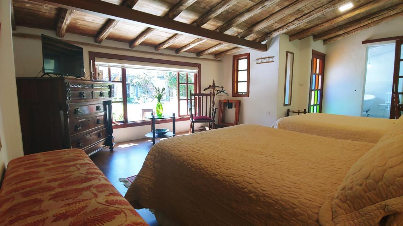 Hotel Boutique Casa Montalvo Cuenca كوينكا المظهر الخارجي الصورة