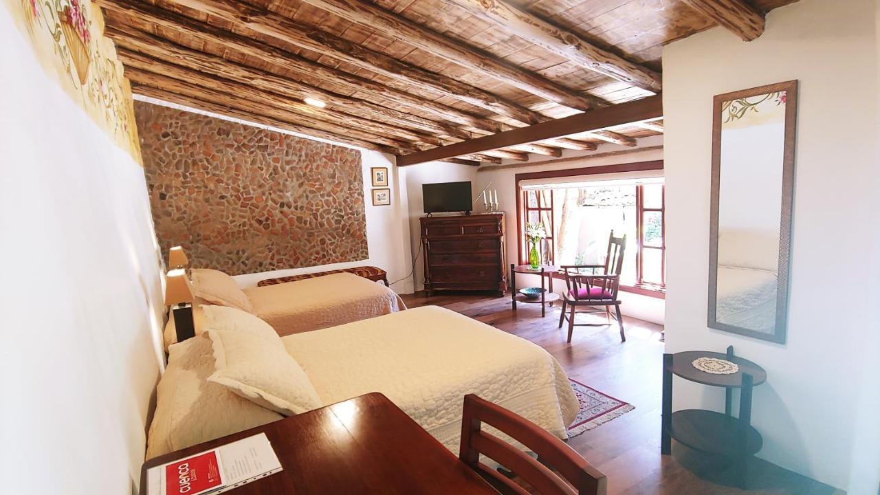 Hotel Boutique Casa Montalvo Cuenca كوينكا المظهر الخارجي الصورة