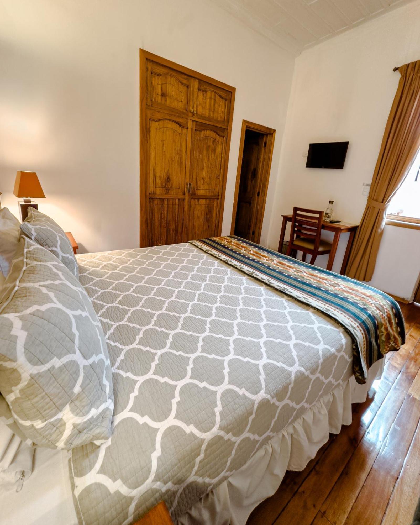 Hotel Boutique Casa Montalvo Cuenca كوينكا المظهر الخارجي الصورة