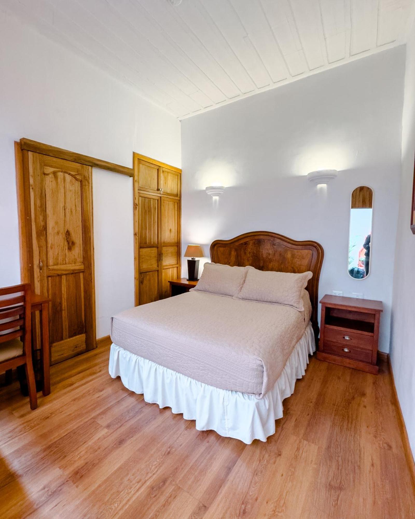 Hotel Boutique Casa Montalvo Cuenca كوينكا المظهر الخارجي الصورة