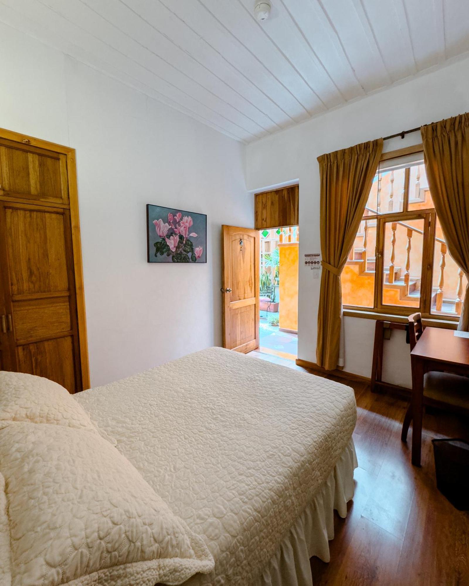 Hotel Boutique Casa Montalvo Cuenca كوينكا المظهر الخارجي الصورة